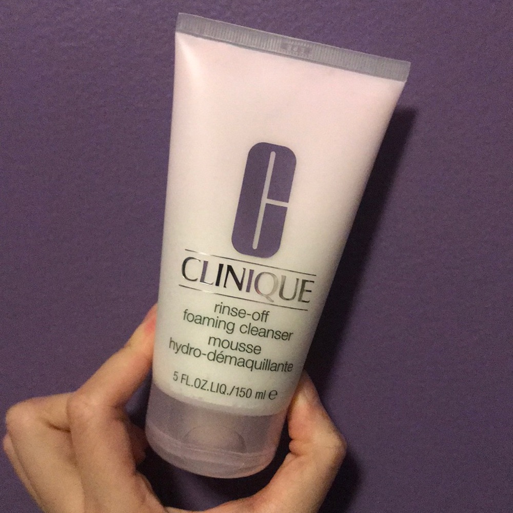 Clinique Rinse-Off Foaming Cleanser Mousse - Picture 4 of 5